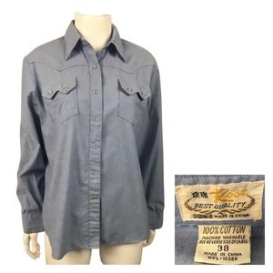 1970s Western Blue Chambray Cotton Button Up Shirt Long Sleeve / Women’s Medium